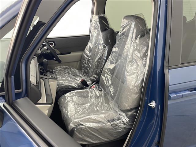 ステップワゴン エアー EX ホンダセンシング 両側パワースライドドア マルチビューカメラ コンビシート 前席シートヒーター 電動リアゲート 2列目オットマン 全列USB 革巻きステアリング スマートキー パドルシフト(19枚目)