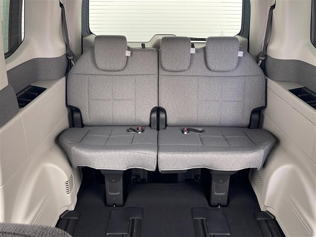 ステップワゴン エアー EX ホンダセンシング 両側パワースライドドア マルチビューカメラ コンビシート 前席シートヒーター 電動リアゲート 2列目オットマン 全列USB 革巻きステアリング スマートキー パドルシフト(21枚目)