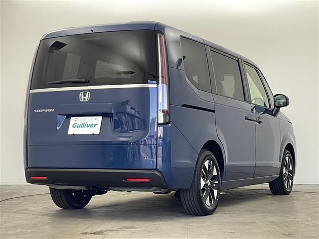 ステップワゴン エアー EX ホンダセンシング 両側パワースライドドア マルチビューカメラ コンビシート 前席シートヒーター 電動リアゲート 2列目オットマン 全列USB 革巻きステアリング スマートキー パドルシフト(31枚目)