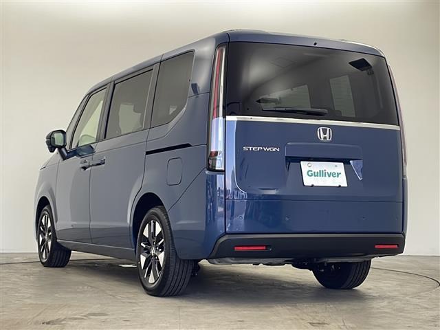 ステップワゴン エアー EX ホンダセンシング 両側パワースライドドア マルチビューカメラ コンビシート 前席シートヒーター 電動リアゲート 2列目オットマン 全列USB 革巻きステアリング スマートキー パドルシフト(43枚目)