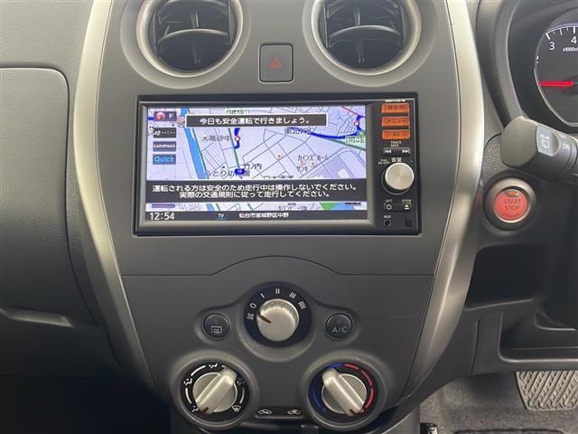 ノート X FOUR Vセレクション+セーフティ ワンオーナー 4WD 純正ナビ CD フルセグ バックカメラ ETC ドライブレコーダー 衝突被害軽減システム 横滑り防止装置 盗難防止装置 レーンキープアシスト 社外AW 速度測定レーダー(11枚目)