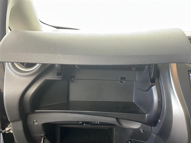 ノート X FOUR Vセレクション+セーフティ ワンオーナー 4WD 純正ナビ CD フルセグ バックカメラ ETC ドライブレコーダー 衝突被害軽減システム 横滑り防止装置 盗難防止装置 レーンキープアシスト 社外AW 速度測定レーダー(16枚目)