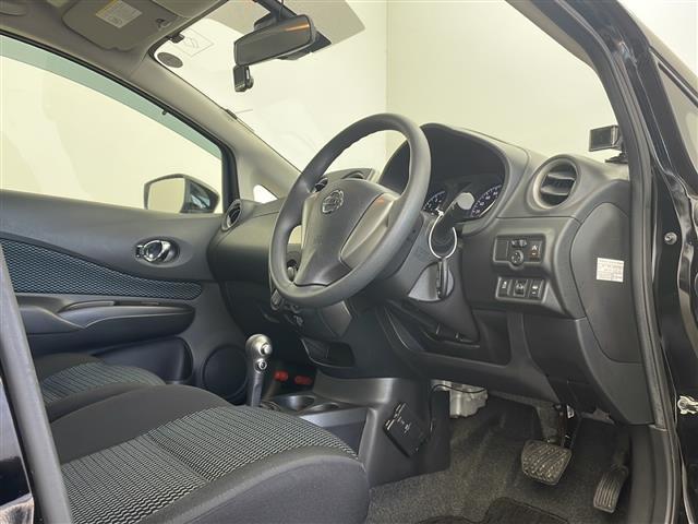 ノート X FOUR Vセレクション+セーフティ ワンオーナー 4WD 純正ナビ CD フルセグ バックカメラ ETC ドライブレコーダー 衝突被害軽減システム 横滑り防止装置 盗難防止装置 レーンキープアシスト 社外AW 速度測定レーダー(21枚目)