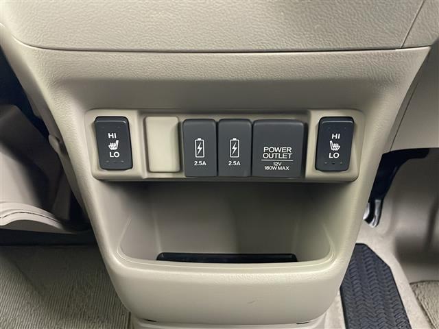 N-BOXスラッシュ G・Lノヴァカントリースタイル 4WD ディスプレイオーディオ Bluetooth CD ワンセグ ビルトインETC 前席シートヒーター ステアリングヒーター 電動パワーステアリングシステム 純正フロアマット オートライト(10枚目)