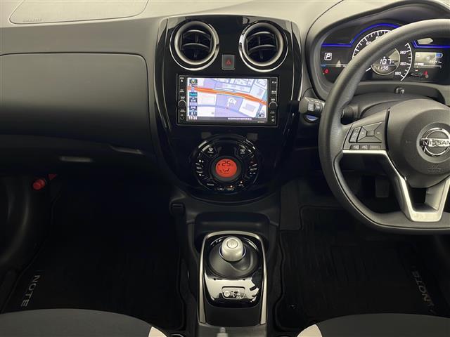 ノート e-パワー X FOUR 4WD 純正SDナビ Bluetooth CD フルセグ バックカメラ ETC 前方ドライブレコーダー 純正AW レーンキープアシスト 衝突被害軽減システム 前後コーナーセンサー クリアランスソナー(13枚目)