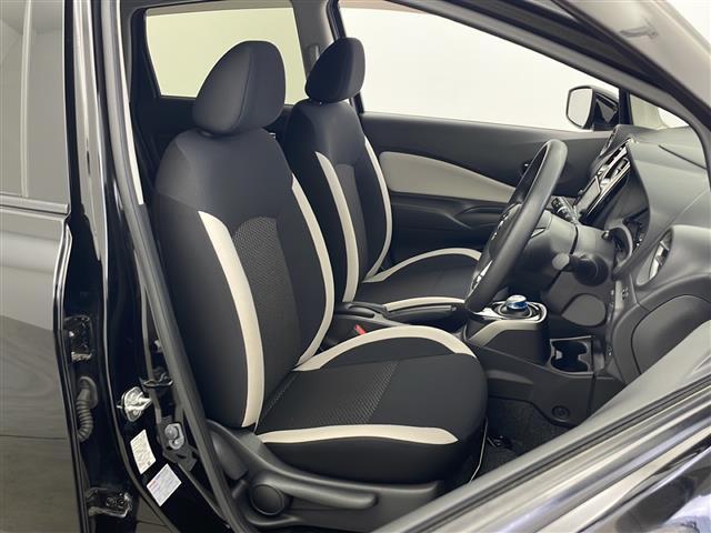 ノート e-パワー X FOUR 4WD 純正SDナビ Bluetooth CD フルセグ バックカメラ ETC 前方ドライブレコーダー 純正AW レーンキープアシスト 衝突被害軽減システム 前後コーナーセンサー クリアランスソナー(19枚目)