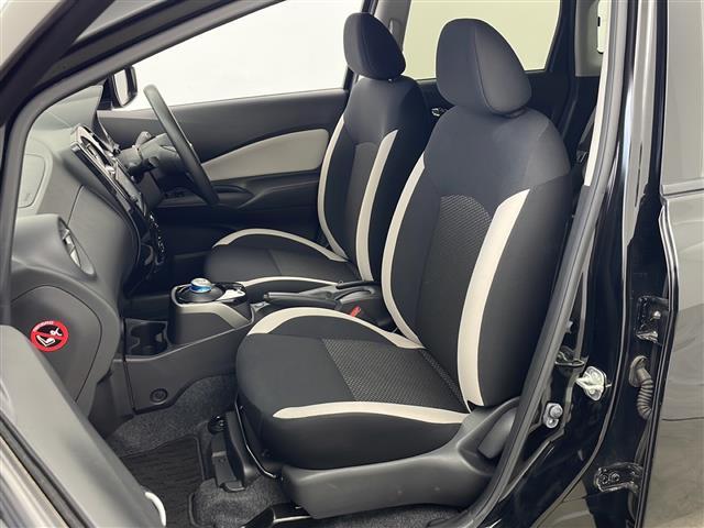 ノート e-パワー X FOUR 4WD 純正SDナビ Bluetooth CD フルセグ バックカメラ ETC 前方ドライブレコーダー 純正AW レーンキープアシスト 衝突被害軽減システム 前後コーナーセンサー クリアランスソナー(22枚目)
