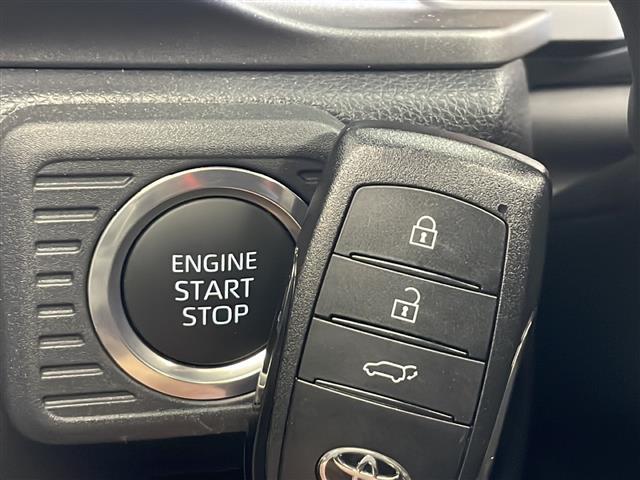 ���ŐV�i�r�i�t���Z�O�E�����Z�O�E�c�u�c�Đ��j�����ē��B�J���b�c�F���A�E�A���p�C���E�C�N���v�X�̃i�r���戵���Ă���o�b�N�J�����i�o�b�N���j�^�[�j��ȃ��j�^�[�i�t���b�v�_�E�����j�^�[�j�̎�t���\�ł��B