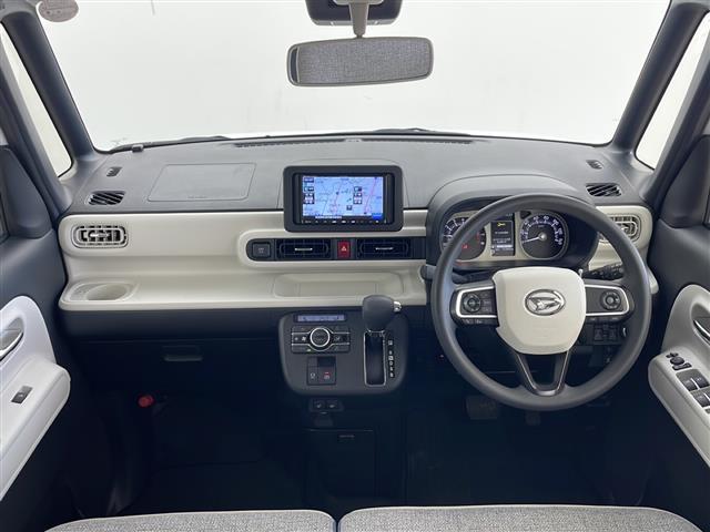 ムーヴキャンバス ストライプスＧターボ　社外ナビ　ワンセグＴＶ　衝突被害軽減防止ブレーキ　レーダークルーズコントロール　レーンキープアシスト　クリアランスソナー　バックカメラ　両側パワースライドドア　ホットカップホルダー　ＥＴＣ　ＬＥＤ（2枚目）