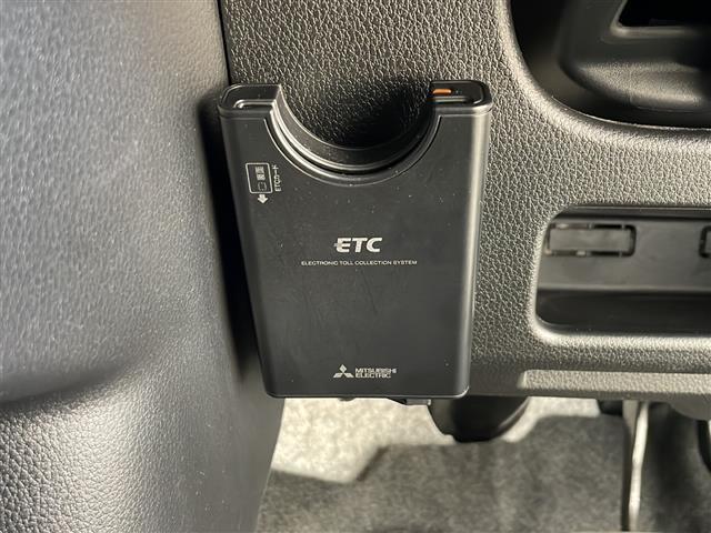 ムーヴキャンバス ストライプスＧターボ　社外ナビ　ワンセグＴＶ　衝突被害軽減防止ブレーキ　レーダークルーズコントロール　レーンキープアシスト　クリアランスソナー　バックカメラ　両側パワースライドドア　ホットカップホルダー　ＥＴＣ　ＬＥＤ（17枚目）