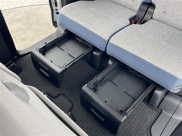 ムーヴキャンバス ストライプスＧターボ　社外ナビ　ワンセグＴＶ　衝突被害軽減防止ブレーキ　レーダークルーズコントロール　レーンキープアシスト　クリアランスソナー　バックカメラ　両側パワースライドドア　ホットカップホルダー　ＥＴＣ　ＬＥＤ（26枚目）