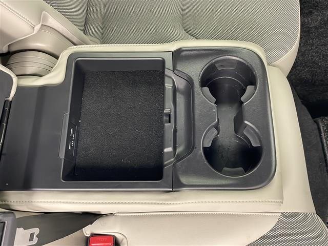 CX-8 XD グランドジャーニー 純正ナビ フルセグTV 衝突被害軽減ブレーキ レーダークルーズコントロール パドルシフト 全方位カメラ ETC 前後ドラレコ シートヒーター 置くだけ充電 ステアリングヒーター 電動シート LED(19枚目)