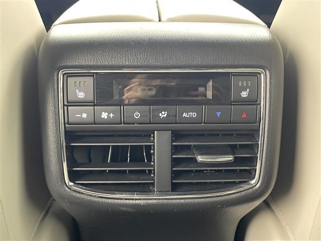 CX-8 XD グランドジャーニー 純正ナビ フルセグTV 衝突被害軽減ブレーキ レーダークルーズコントロール パドルシフト 全方位カメラ ETC 前後ドラレコ シートヒーター 置くだけ充電 ステアリングヒーター 電動シート LED(20枚目)