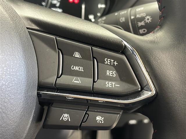CX-5 XD スポーツアピアランス 純正ディスプレイ 衝突被害軽減ブレーキ レーダークルーズコントロール HUD パドルシフト BOSEサウンド 黒革シート 全方位カメラ パワーバックドア シートヒーター ステアリングヒーター LED(4枚目)