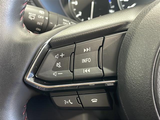 CX-5 XD スポーツアピアランス 純正ディスプレイ 衝突被害軽減ブレーキ レーダークルーズコントロール HUD パドルシフト BOSEサウンド 黒革シート 全方位カメラ パワーバックドア シートヒーター ステアリングヒーター LED(6枚目)