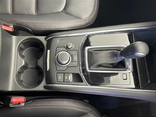 CX-5 XD スポーツアピアランス 純正ディスプレイ 衝突被害軽減ブレーキ レーダークルーズコントロール HUD パドルシフト BOSEサウンド 黒革シート 全方位カメラ パワーバックドア シートヒーター ステアリングヒーター LED(14枚目)