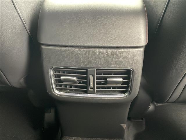 CX-5 XD スポーツアピアランス 純正ディスプレイ 衝突被害軽減ブレーキ レーダークルーズコントロール HUD パドルシフト BOSEサウンド 黒革シート 全方位カメラ パワーバックドア シートヒーター ステアリングヒーター LED(16枚目)