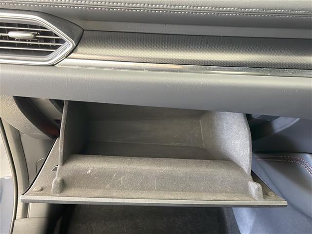 CX-5 XD スポーツアピアランス 純正ディスプレイ 衝突被害軽減ブレーキ レーダークルーズコントロール HUD パドルシフト BOSEサウンド 黒革シート 全方位カメラ パワーバックドア シートヒーター ステアリングヒーター LED(18枚目)