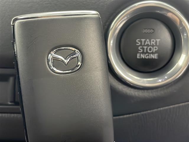 CX-5 XD スポーツアピアランス 純正ディスプレイ 衝突被害軽減ブレーキ レーダークルーズコントロール HUD パドルシフト BOSEサウンド 黒革シート 全方位カメラ パワーバックドア シートヒーター ステアリングヒーター LED(19枚目)