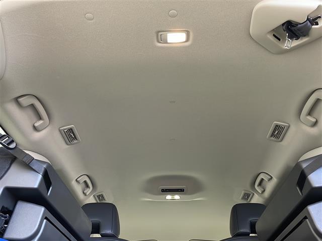 セレナ ｅ－４ＯＲＣＥ　ハイウェイスターＶ　純正メーカーナビ　プロパイロット　ＥＴＣ　両側パワースライドドア　シートヒーター　純正フロントスポイラー　スマートルームミラー　全方位カメラ　ＬＥＤヘッドライト　ステアリングヒーター（25枚目）