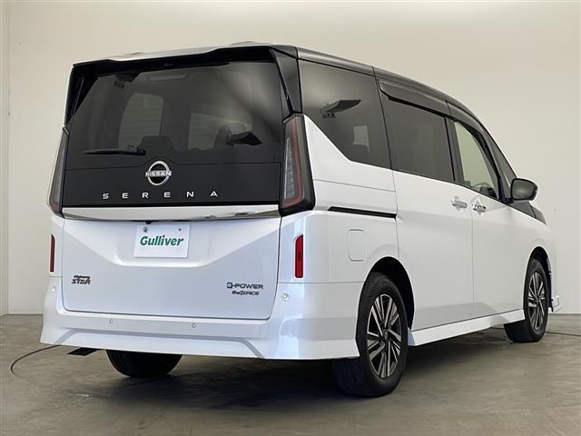 セレナ ｅ－４ＯＲＣＥ　ハイウェイスターＶ　純正メーカーナビ　プロパイロット　ＥＴＣ　両側パワースライドドア　シートヒーター　純正フロントスポイラー　スマートルームミラー　全方位カメラ　ＬＥＤヘッドライト　ステアリングヒーター（32枚目）