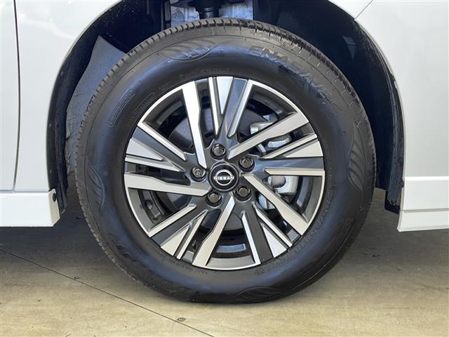 セレナ ｅ－４ＯＲＣＥ　ハイウェイスターＶ　純正メーカーナビ　プロパイロット　ＥＴＣ　両側パワースライドドア　シートヒーター　純正フロントスポイラー　スマートルームミラー　全方位カメラ　ＬＥＤヘッドライト　ステアリングヒーター（39枚目）