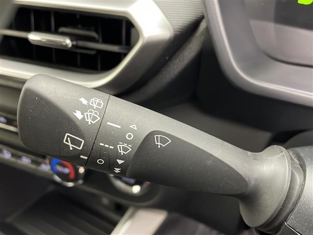 ロッキー Ｇ　社外ナビ　フルセグＴＶ　バックカメラ　スマートアシスト　レーダークルーズコントロール　レーンキープアシスト　ブラインドスポットモニター　寒冷地仕様　ワイパーデアイサー　シートヒーター　ＥＴＣ　ドラレコ（7枚目）