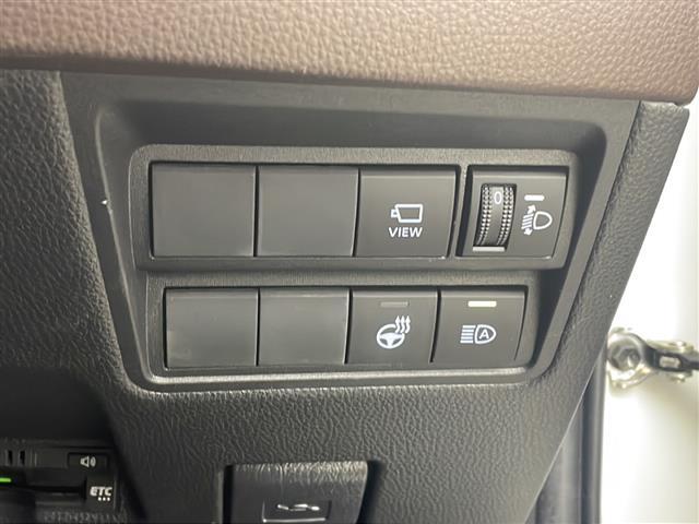 ヤリスクロス ハイブリッドＺ　４ＷＤ　ワンオーナー　純正ナビ　全方位カメラ　バックカメラ　ハーフレザーシート　衝突軽減装置　横滑り防止装置　レーンキープアシスト　レーダークルーズコントロール　コーナーセンサー　ブラインドアシスト（16枚目）