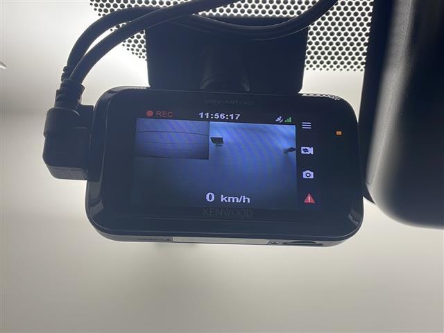 ヤリスクロス ハイブリッドＺ　４ＷＤ　ワンオーナー　純正ナビ　全方位カメラ　バックカメラ　ハーフレザーシート　衝突軽減装置　横滑り防止装置　レーンキープアシスト　レーダークルーズコントロール　コーナーセンサー　ブラインドアシスト（18枚目）