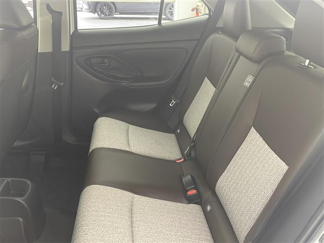 ヤリスクロス ハイブリッドＺ　４ＷＤ　ワンオーナー　純正ナビ　全方位カメラ　バックカメラ　ハーフレザーシート　衝突軽減装置　横滑り防止装置　レーンキープアシスト　レーダークルーズコントロール　コーナーセンサー　ブラインドアシスト（24枚目）