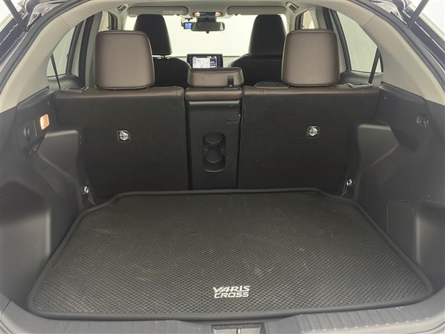 ヤリスクロス ハイブリッドＺ　４ＷＤ　ワンオーナー　純正ナビ　全方位カメラ　バックカメラ　ハーフレザーシート　衝突軽減装置　横滑り防止装置　レーンキープアシスト　レーダークルーズコントロール　コーナーセンサー　ブラインドアシスト（25枚目）