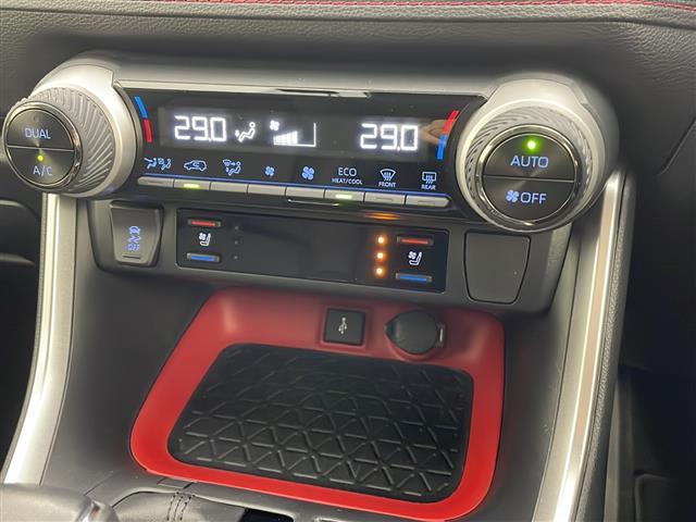 RAV4 アドベンチャー オフロードパッケージ 4WD ワンオーナー 純正ナビ 全方位カメラ バックカメラ ハーフレザーシート 衝突軽減装置 横滑り防止装置 レーダークルーズコントロール コーナーセンサー レーンキープアシスト ダウンヒルアシスト(14枚目)