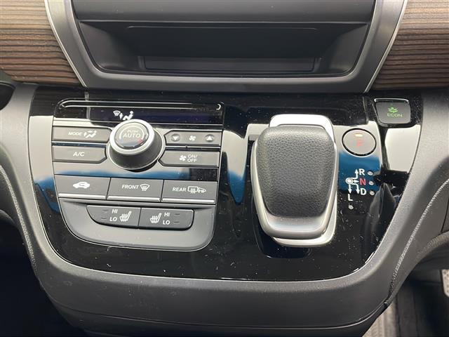 フリードハイブリッド ハイブリッド・クロスターホンダセンシング　４ＷＤ　社外ＳＤナビ　Ｂｌｕｅｔｏｏｔｈ　ＣＤ　ＤＶＤ　フルセグ　バックカメラ　ビルトインＥＴＣ　クルーズコントロール　車線逸脱警報　後方コーナーセンサー　両側パワースライドドア　純正ＡＷ　サンシェー（15枚目）