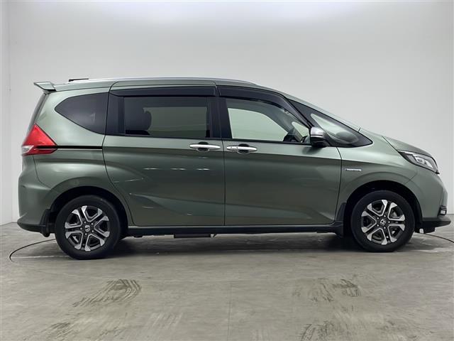 フリードハイブリッド ハイブリッド・クロスターホンダセンシング　４ＷＤ　社外ＳＤナビ　Ｂｌｕｅｔｏｏｔｈ　ＣＤ　ＤＶＤ　フルセグ　バックカメラ　ビルトインＥＴＣ　クルーズコントロール　車線逸脱警報　後方コーナーセンサー　両側パワースライドドア　純正ＡＷ　サンシェー（36枚目）