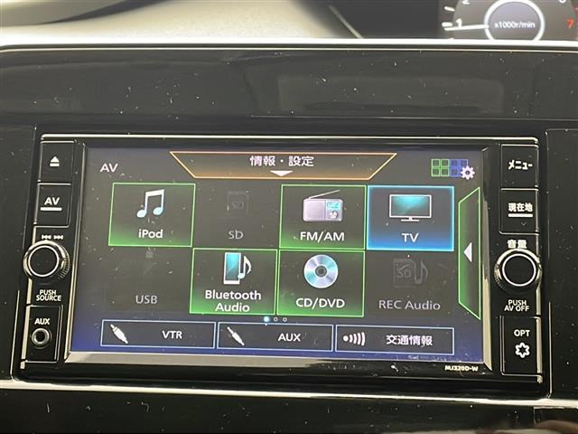 セレナ ハイウェイスターＶ　４ＷＤ　純正ナビ　Ｂｌｕｅｔｏｏｔｈ　ＣＤ　ＤＶＤ　　全方位カメラ　ステアリングヒーター　クルーズコントロール　アイドリングストップ　衝突被害軽減システム　両側パワースライドドア　純正ＡＷ　サンシェー（2枚目）