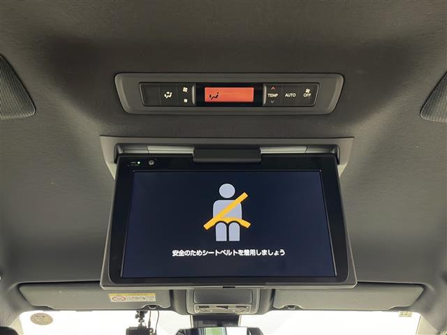 ヴォクシー ＺＳ　煌ＩＩ　純正ナビ　両側パワースライドドア　フリップダウンモニター　バックカメラ　寒冷地仕様　モデリスタエアロ　プリクラッシュセーフティ　クルーズコントロール　ワイパーデアイサー　オートハイビーム　ＬＥＤライト（4枚目）