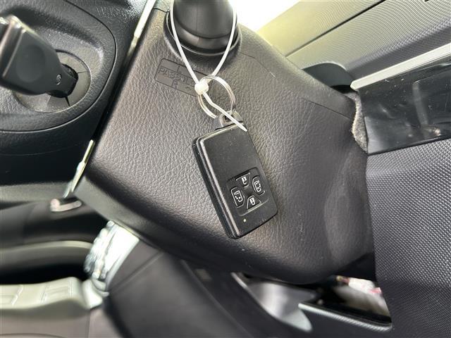 エスティマハイブリッド アエラス プレミアムエディション 純正ナビ フリップダウンモニター ETC 横滑り防止装置 両側パワースライドドア スマートキー 純正AW 横滑り防止装置 コーナーセンサー バックカメラ プッシュスタート 電格ミラー(8枚目)