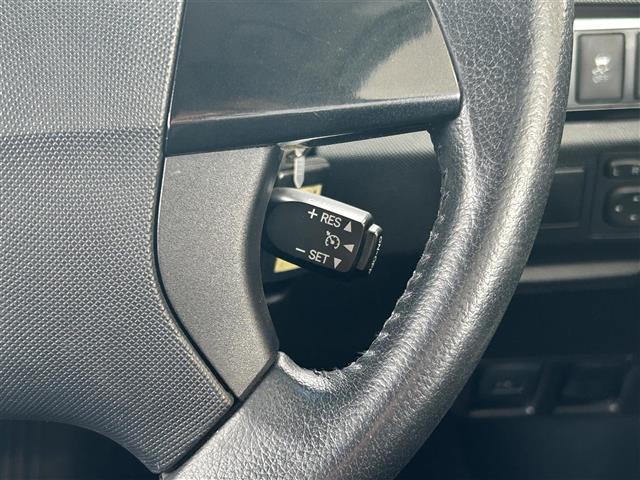 エスティマハイブリッド アエラス プレミアムエディション 純正ナビ フリップダウンモニター ETC 横滑り防止装置 両側パワースライドドア スマートキー 純正AW 横滑り防止装置 コーナーセンサー バックカメラ プッシュスタート 電格ミラー(11枚目)