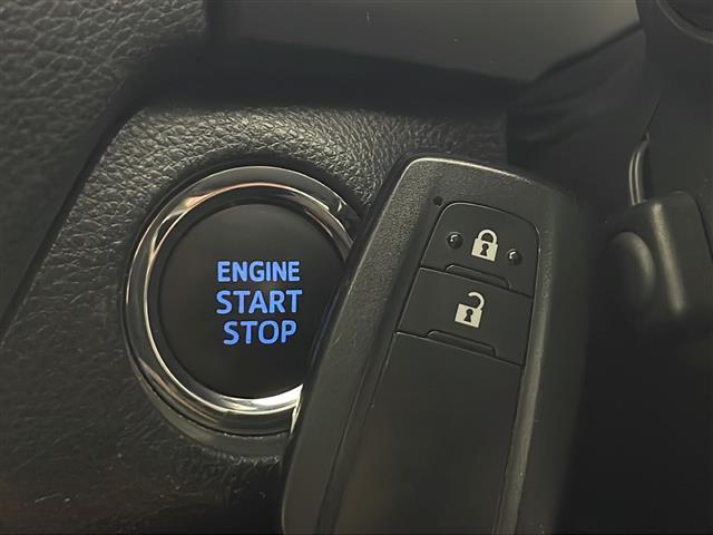 ＲＡＶ４ アドベンチャー　ワンオーナー　純正９インチナビ　フルセグＴＶバックカメラ　デジタルインナーミラー　パワーシート　プッシュスタート　スマートキー　クルーズコントロール　ステアリングヒーター　前方ドライブレコーダー（11枚目）