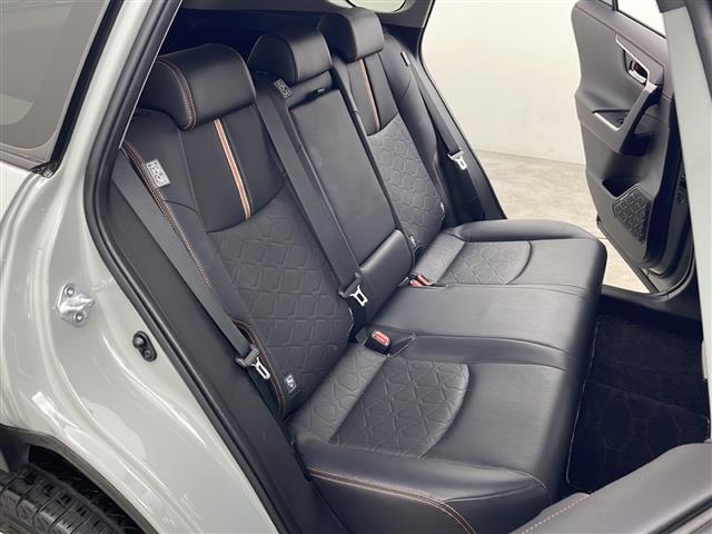 ＲＡＶ４ アドベンチャー　ワンオーナー　純正９インチナビ　フルセグＴＶバックカメラ　デジタルインナーミラー　パワーシート　プッシュスタート　スマートキー　クルーズコントロール　ステアリングヒーター　前方ドライブレコーダー（20枚目）