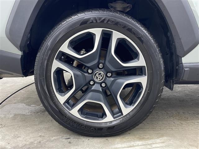ＲＡＶ４ アドベンチャー　ワンオーナー　純正９インチナビ　フルセグＴＶバックカメラ　デジタルインナーミラー　パワーシート　プッシュスタート　スマートキー　クルーズコントロール　ステアリングヒーター　前方ドライブレコーダー（38枚目）