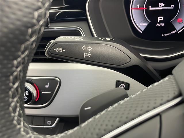 Ａ４アバント ４０ＴＤＩクワトロ　Ｓライン　４ＷＤ　純正ナビ　フルセグＴＶ　全方位カメラ　アダプティブクルーズコントロール　パドルシフト　パワーバックドア　ハーフレザーシート　パワーシート　ヒートシーター　ドライブレコーダー　ＥＴＣ２．０（9枚目）