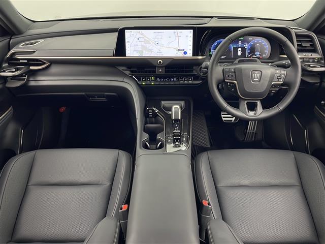 クラウンエステート Ｚ　純正ナビ　ガラスルーフ　全方位カメラ　衝突軽減ブレーキ　レーダークルコン　パドルシフト　ＨＵＤ　ＢＳＭ　置くだけ充電　ＬＥＤライト　前席エアーシート　パワーバックドア　デジタルミラー　電動シート（42枚目）