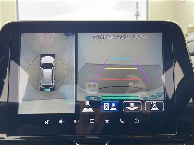 フロンクス ベースグレード　４ＷＤ　純正ナビ　全方位カメラ　アダプティブクルーズコントロール　ハーフレザーシート　シートヒーター　ワイヤレス充電　ヘッドアップディスプレイ　ヒルディセントコントロール　パドルシフト　ＡＷ付冬タイヤ（3枚目）