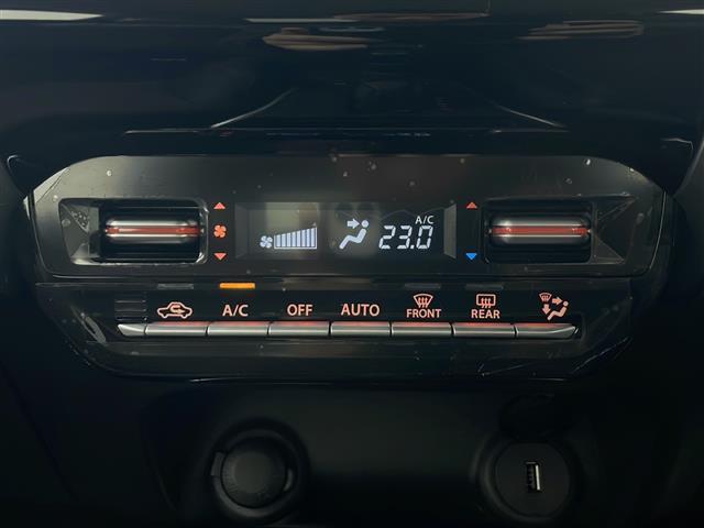 フロンクス ベースグレード　４ＷＤ　純正ナビ　全方位カメラ　アダプティブクルーズコントロール　ハーフレザーシート　シートヒーター　ワイヤレス充電　ヘッドアップディスプレイ　ヒルディセントコントロール　パドルシフト　ＡＷ付冬タイヤ（17枚目）