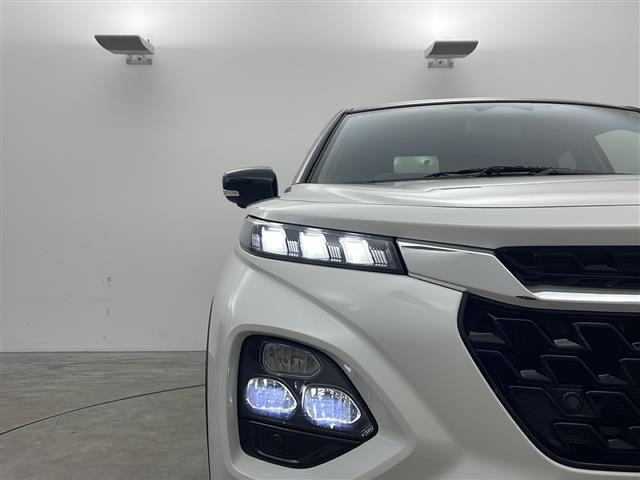 フロンクス ベースグレード　４ＷＤ　純正ナビ　全方位カメラ　アダプティブクルーズコントロール　ハーフレザーシート　シートヒーター　ワイヤレス充電　ヘッドアップディスプレイ　ヒルディセントコントロール　パドルシフト　ＡＷ付冬タイヤ（30枚目）