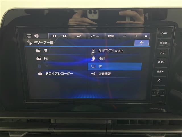 セレナ ハイウェイスターＶ　４ＷＤ　純正メモリナビ　Ｂｌｕｅｔｏｏｔｈ　フルセグ　ビルトインＥＴＣ　クルーズコントロール　全方位カメラ　前後ドライブレコーダー　前後コーナーセンサー　前席シートヒーター　後席シートヒーター（2枚目）