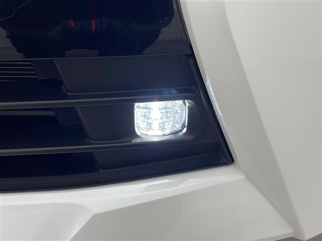 セレナ ハイウェイスターＶ　４ＷＤ　純正メモリナビ　Ｂｌｕｅｔｏｏｔｈ　フルセグ　ビルトインＥＴＣ　クルーズコントロール　全方位カメラ　前後ドライブレコーダー　前後コーナーセンサー　前席シートヒーター　後席シートヒーター（37枚目）