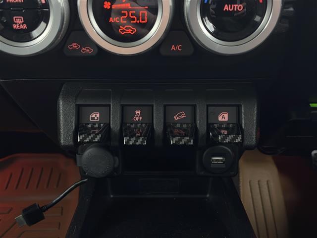 商談ルームにはキッズルームも完備しています☆お子様連れでもゆっくりとお車をお選びいただけます！