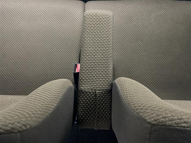 アルトラパン Ｘ　☆４ＷＤＡＢＳ　盗難防止装置　Ｄ席シートヒーター　電動格納ミラー　ウィンカーミラー　純正オーディオ　ヘッドライトレベライザー　純正アルミホイール　純正フロアマット　サイドバイザー（20枚目）